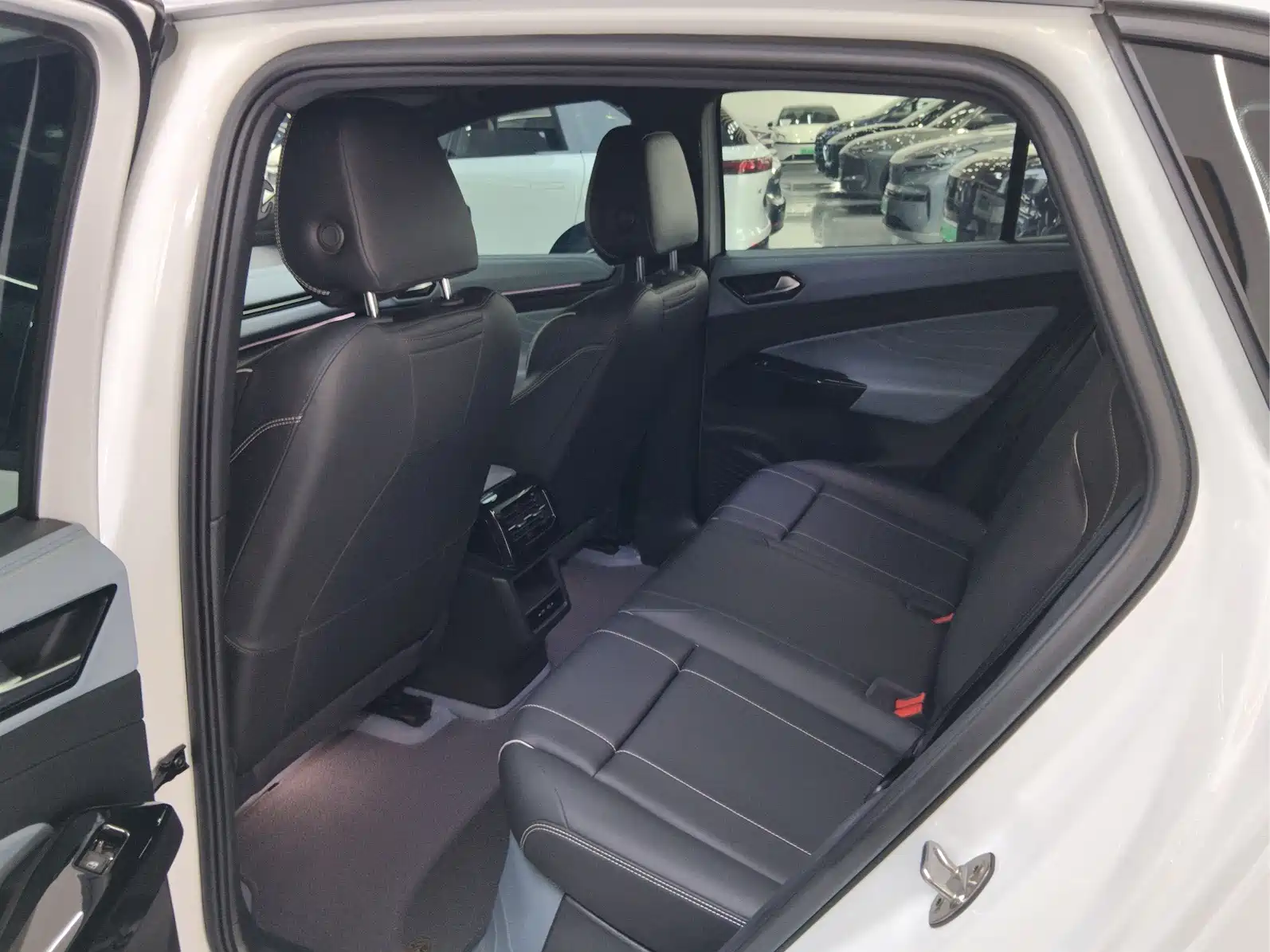 Фото 8 - Volkswagen ID.4 X