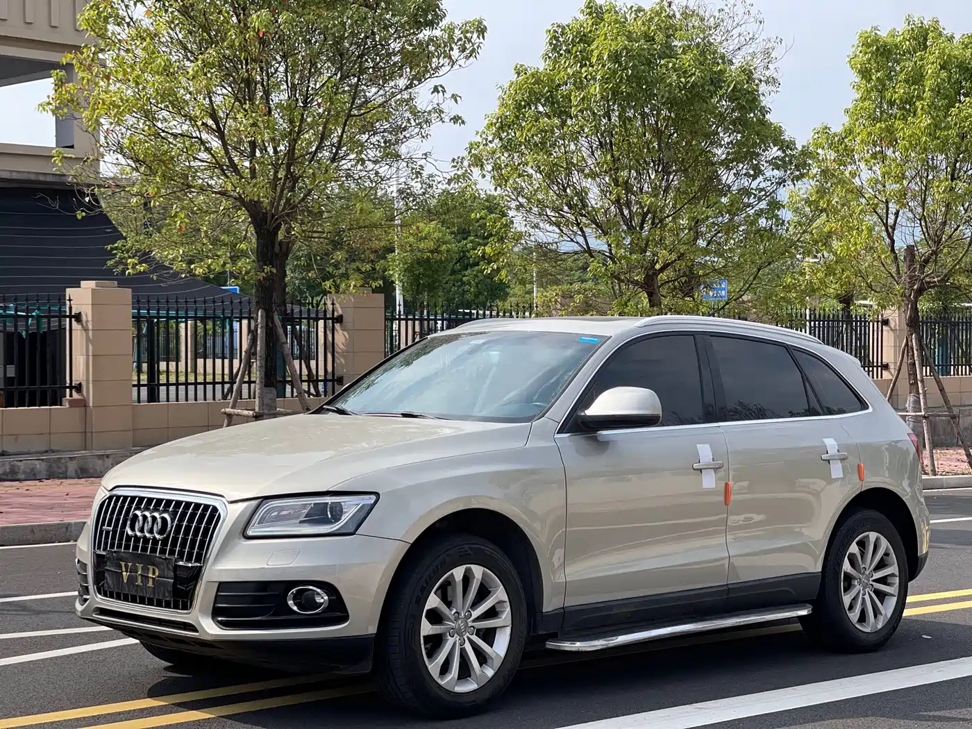Photo 1 - Audi Q5