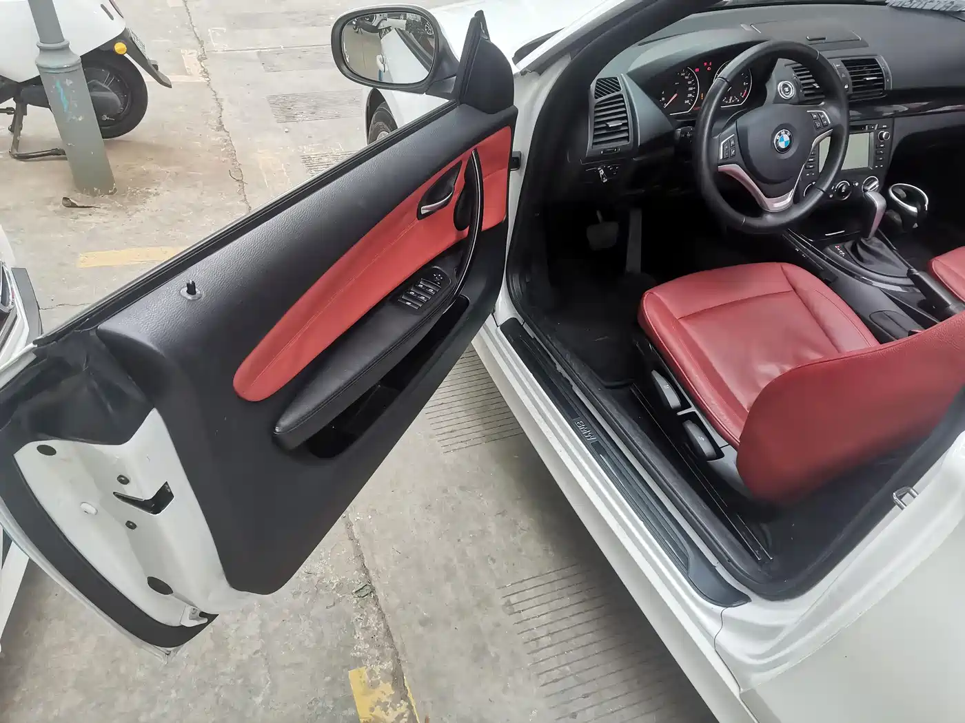 BMW 1 Series (Import) 2011 120i Convertible фото 7