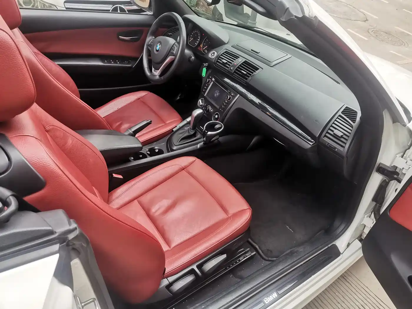 BMW 1 Series (Import) 2011 120i Convertible фото 17