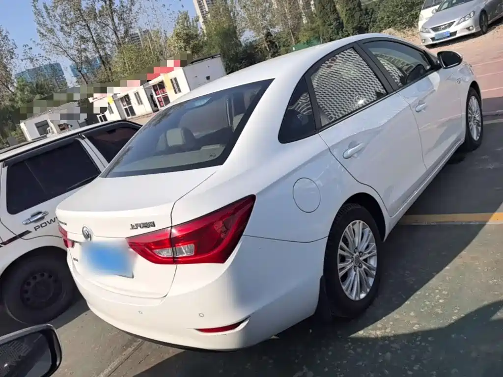 Фото 7 - Buick Excelle