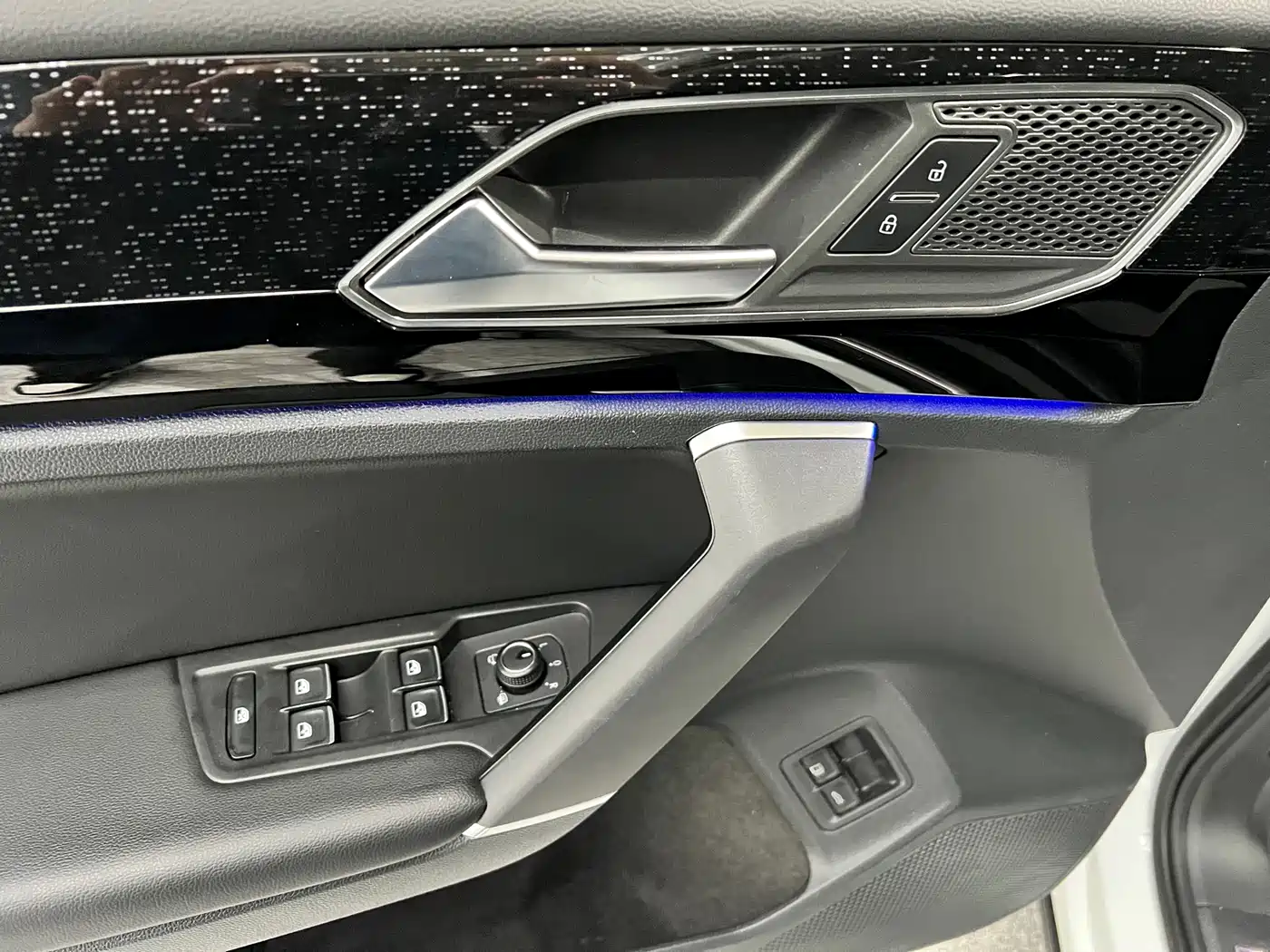 VOLKSWAGEN TANYUE GTE PLUG IN HYBRID