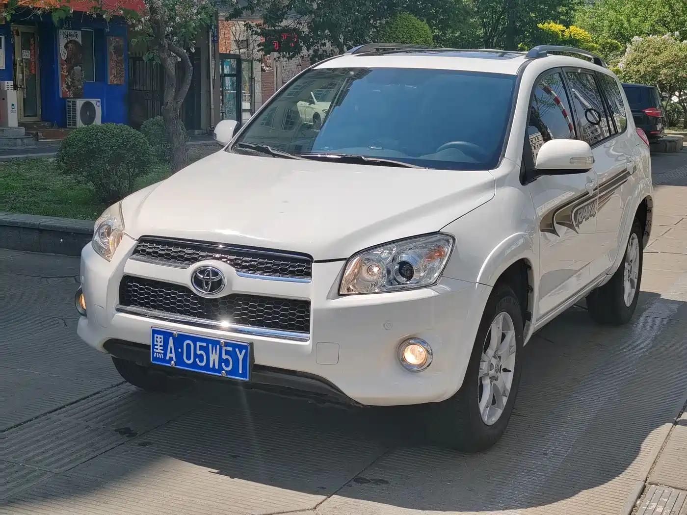 Toyota RAV4 Rongfang 2012 Styling Edition 2.4L Automatic 4WD Luxury фото 2