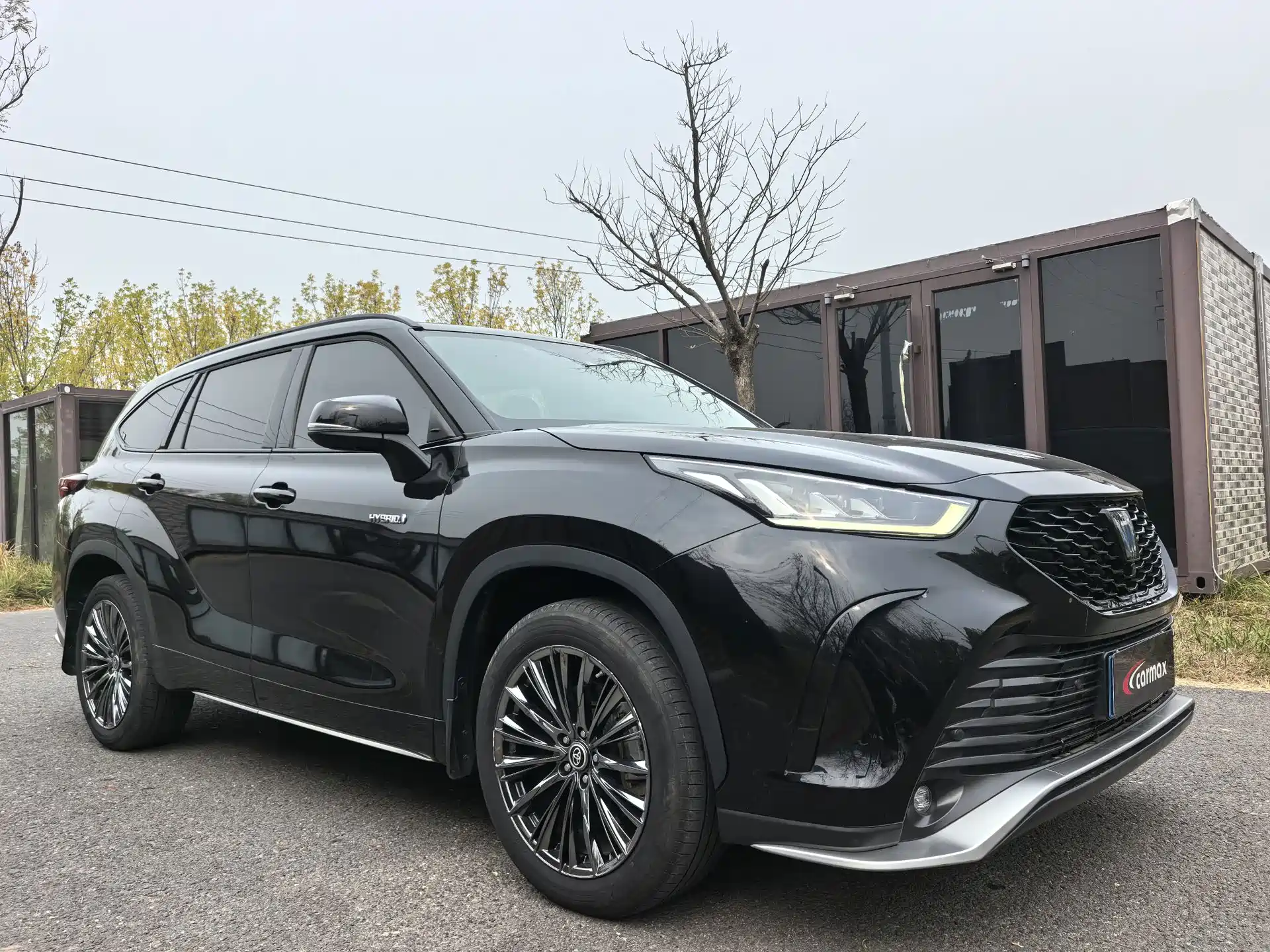 Фото 1 - Toyota Crown Kluger