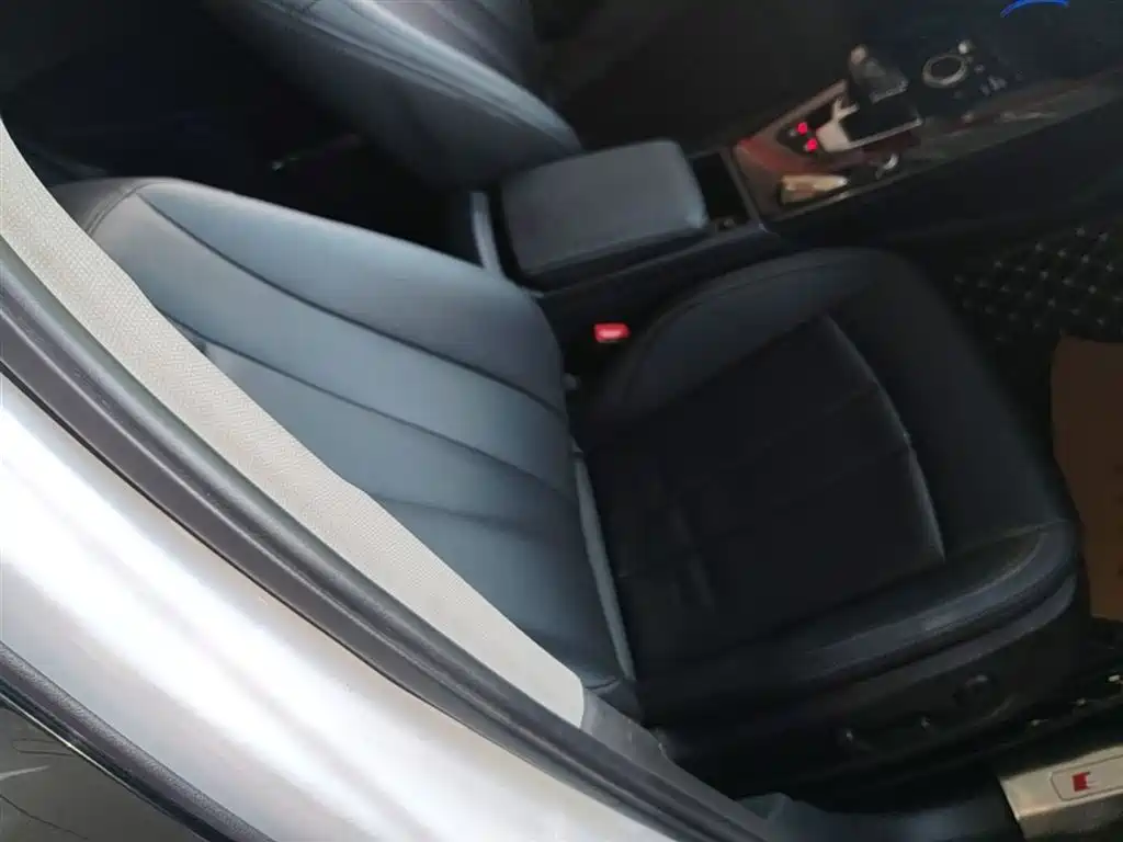 Audi A4L 2019 40 TFSI Progressive (China V) фото 25