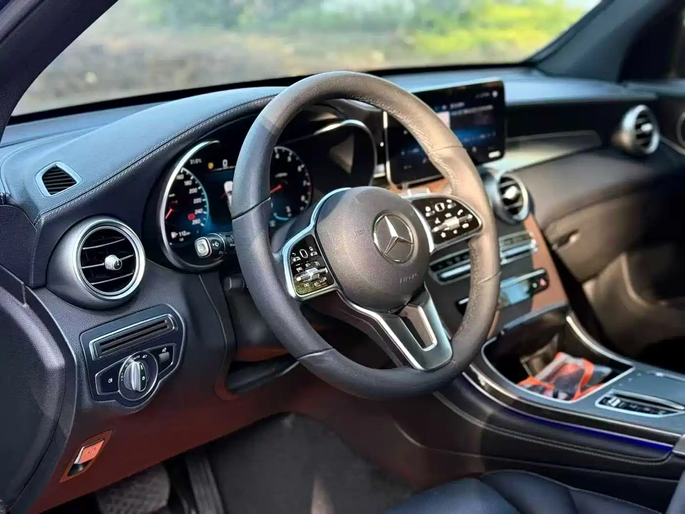 Mercedes-Benz GLC 2020 GLC 300 L 4MATIC Dynamic фото 4