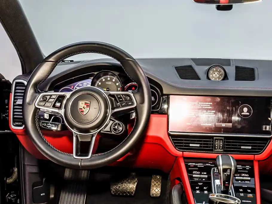 Photo 34 - Porsche Cayenne New Energy