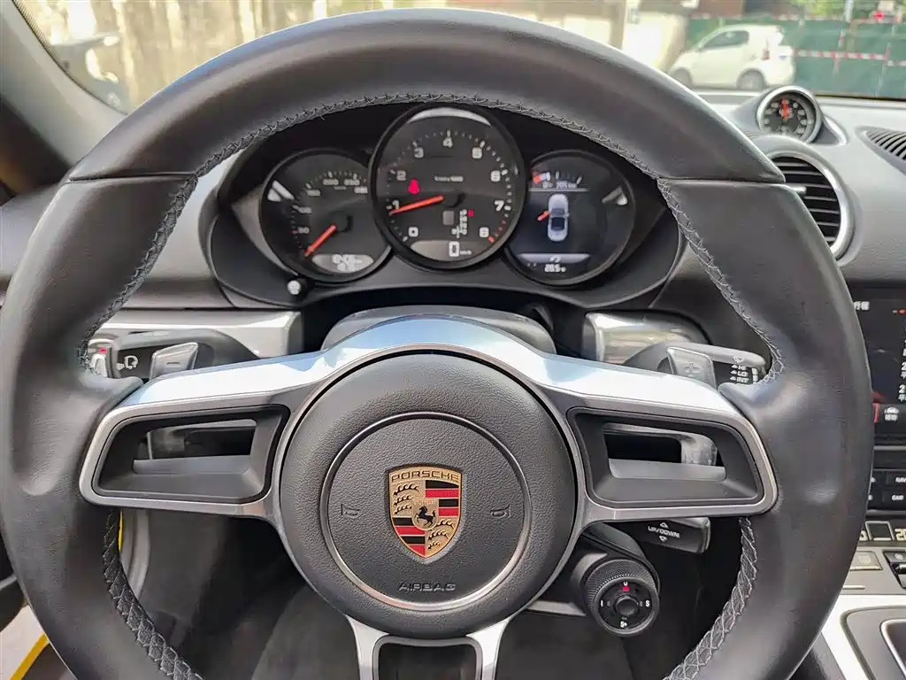 Porsche 718 2022 Boxster 2.0T фото 8