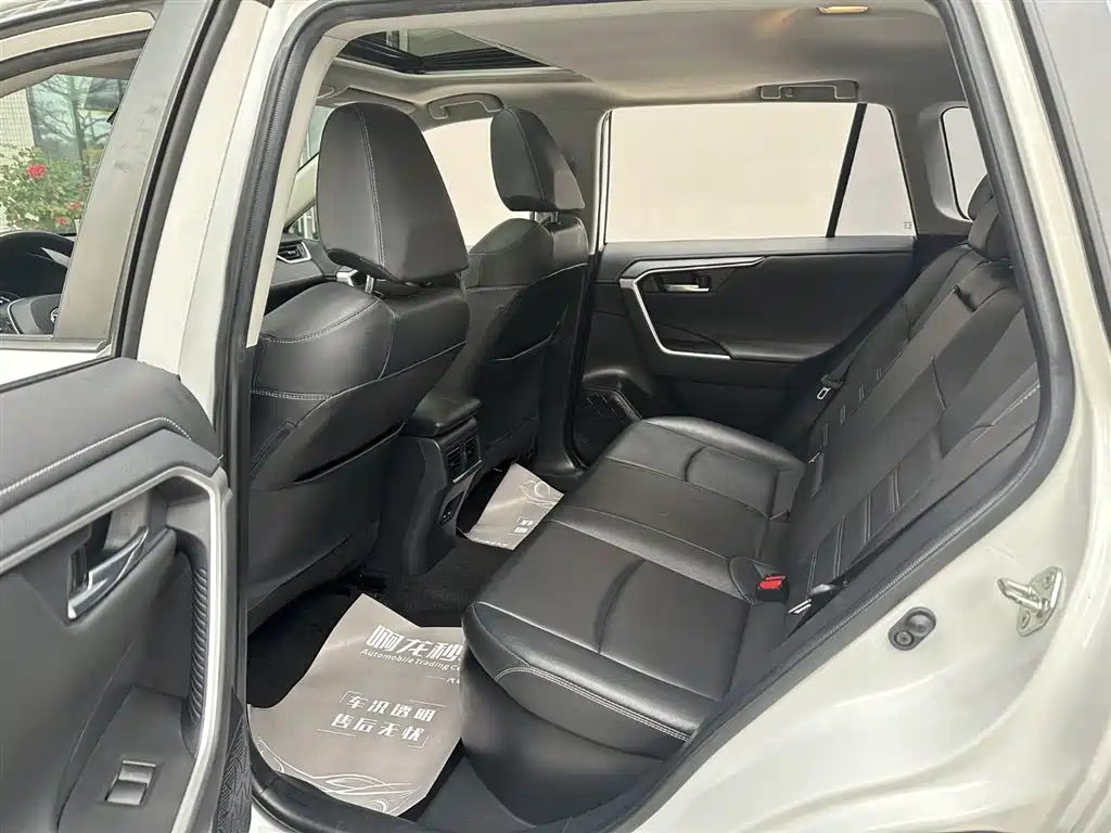 Toyota RAV4 Rongfang 2021 Facelift Hybrid 2.5L E-CVT 4WD Elite PLUS фото 12
