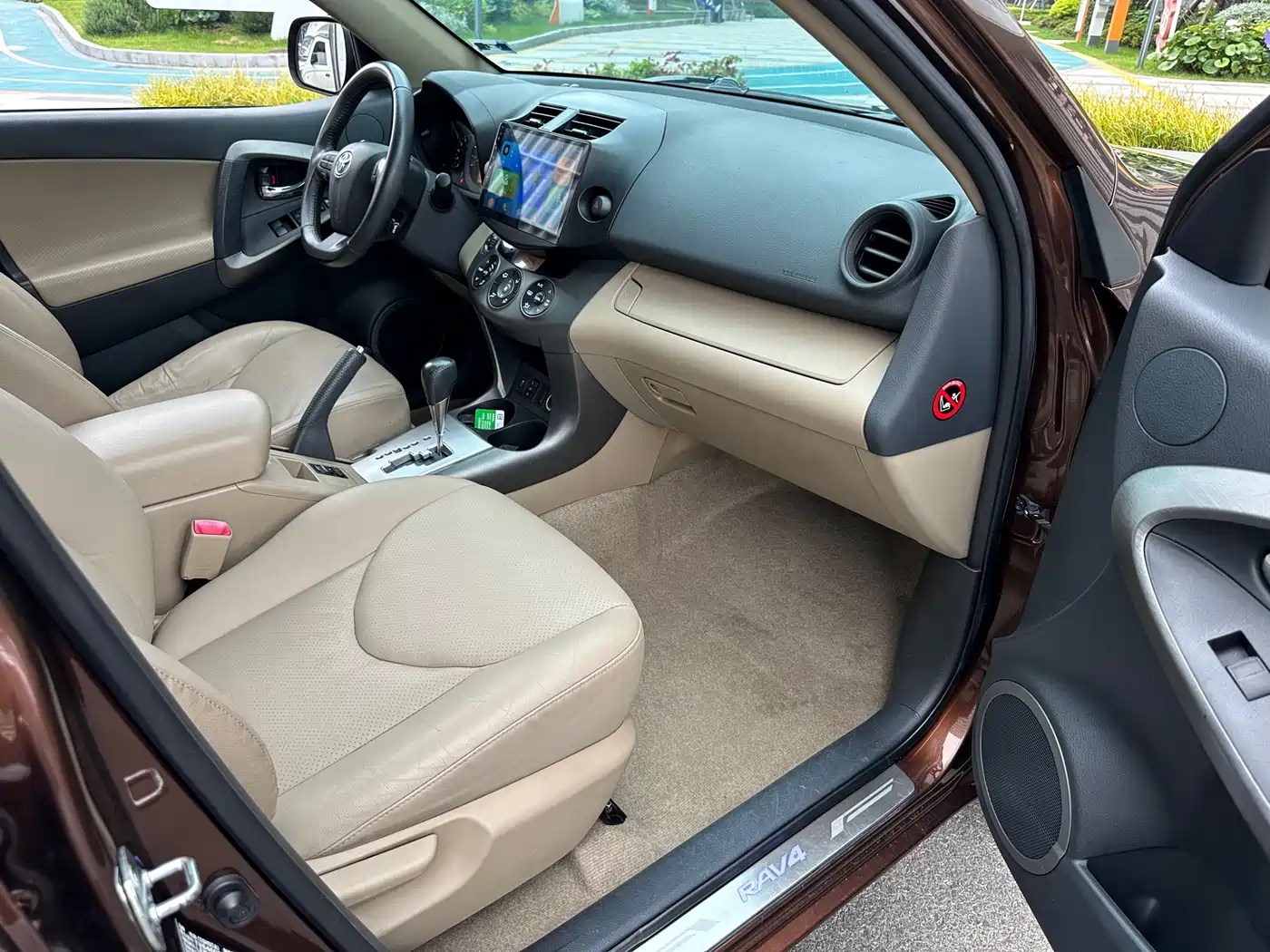 Toyota RAV4 Rongfang 2013 Special Edition 2.4L Auto AWD Prestige фото 18