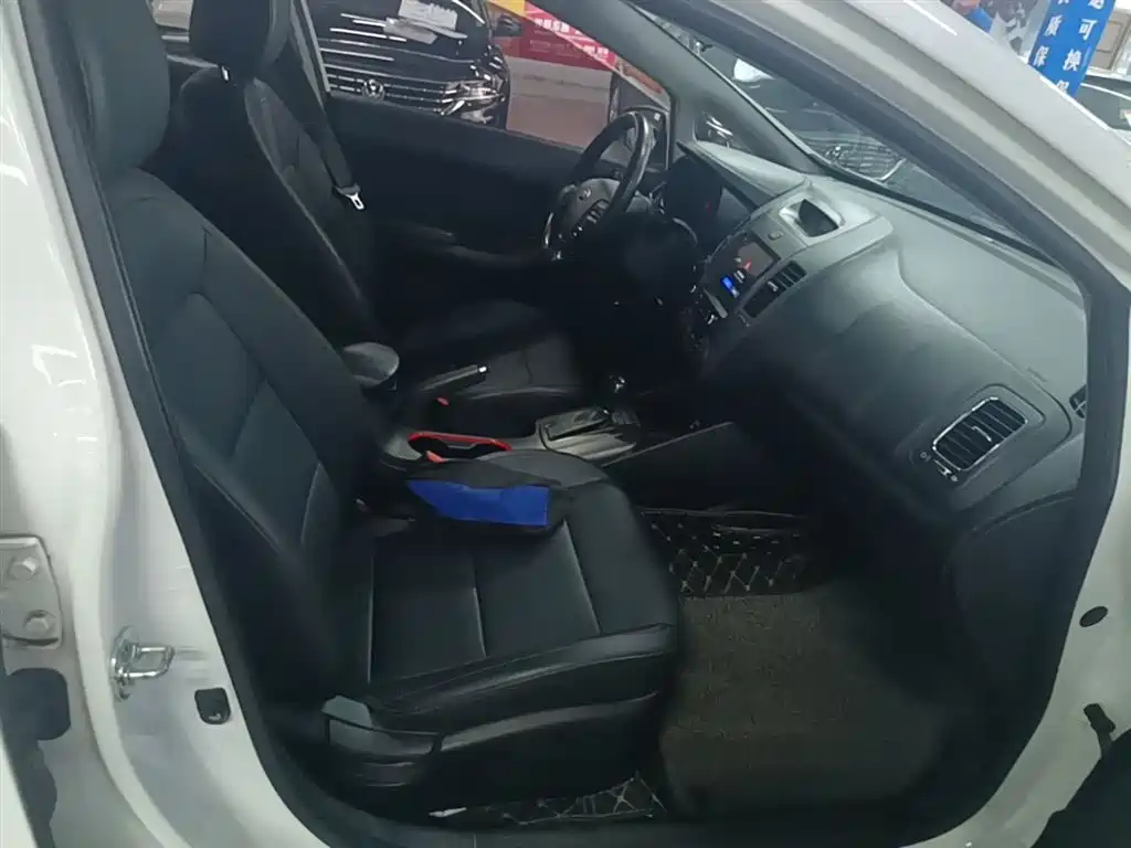 Kia K3 2015 1.6L Automatic DLX фото 25