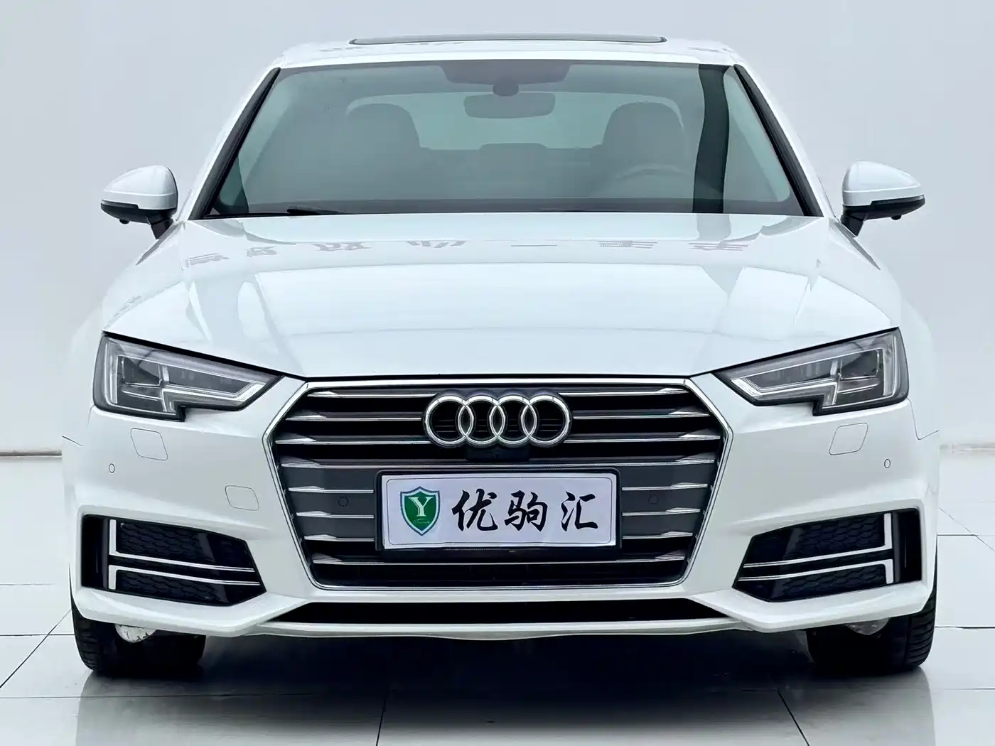 Audi A4L 2018 30th Anniversary 40 TFSI Fashion фото 2