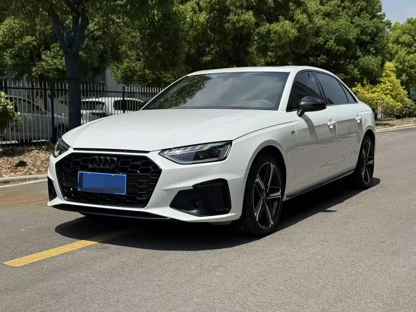 Audi A4L 2024 40 TFSI Luxury Dynamic