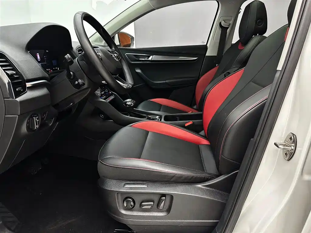 Škoda Karoq 2022 Facelift TSI280 Luxury Edition фото 19