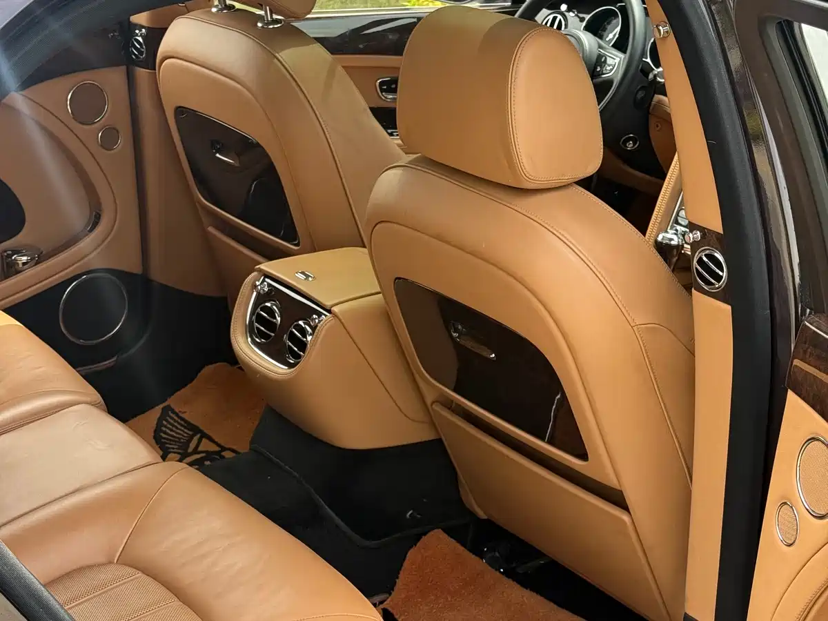 Bentley Mulsanne 2013 6.8T Mulliner Special Edition фото 14