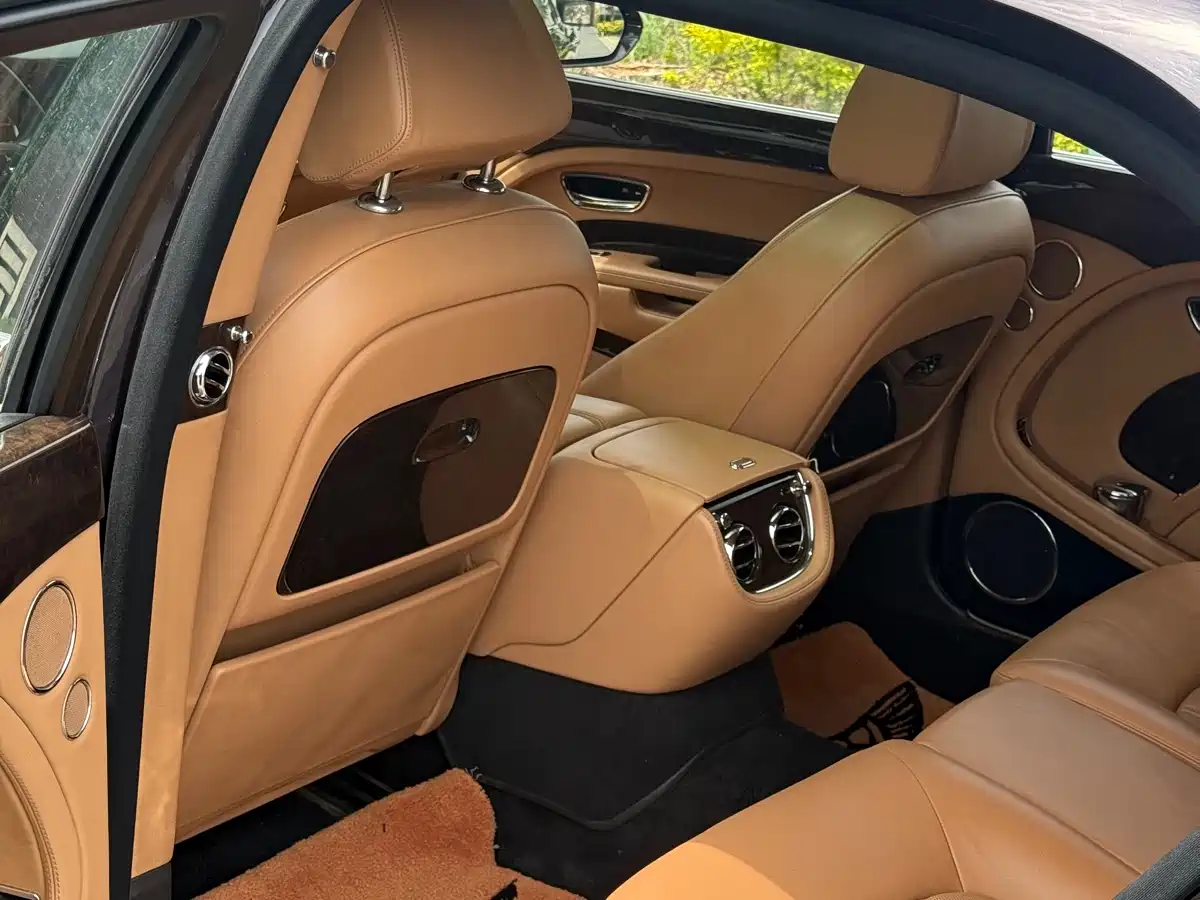 Bentley Mulsanne 2013 6.8T Mulliner Special Edition фото 12