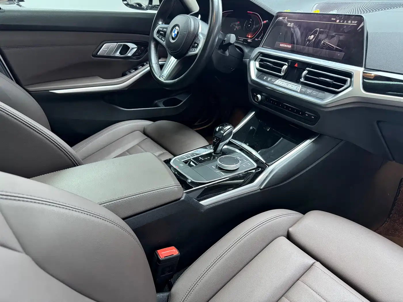 BMW 3 Series 2021 320Li M Sport Package фото 16