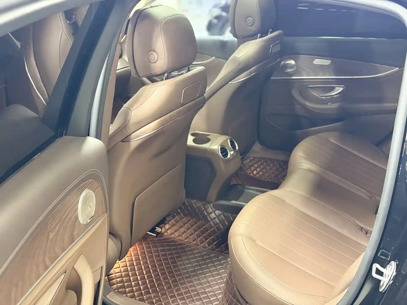 Mercedes-Benz E-Class 2020 E 300 L Fashion фото 7