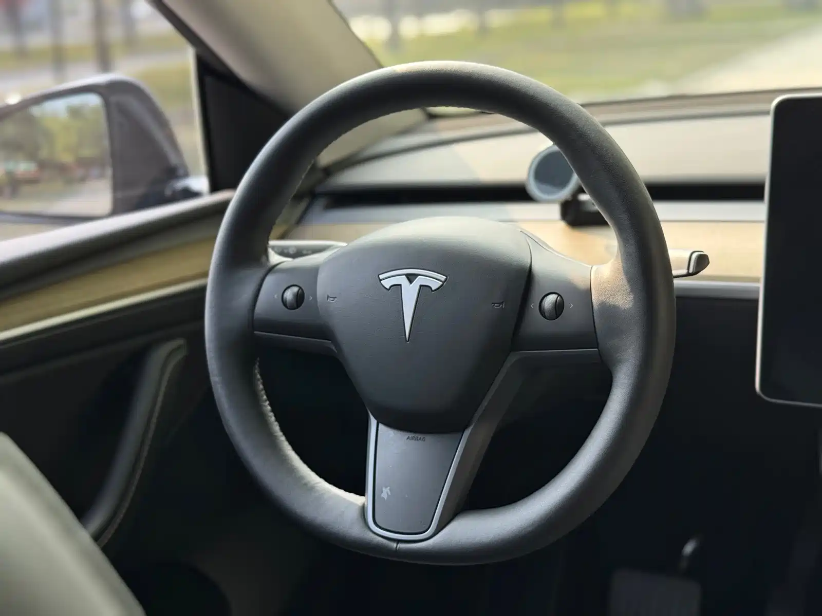 Фото 13 - Tesla Model Y