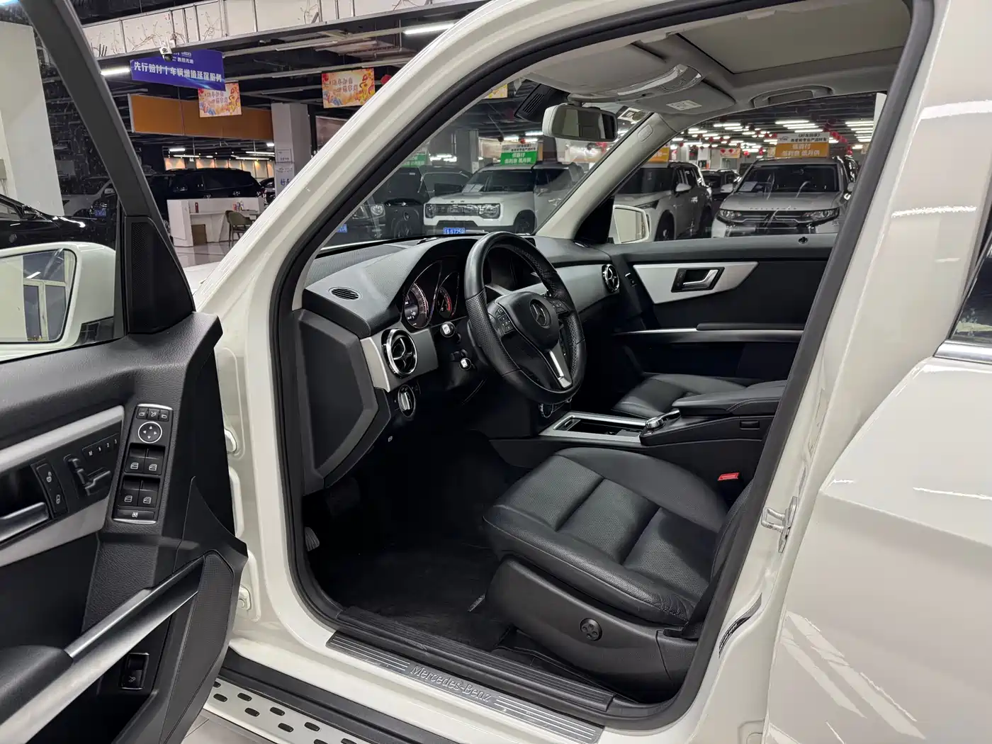Mercedes-Benz GLK-Class 2013 GLK 300 4MATIC Dynamic Sunroof фото 7
