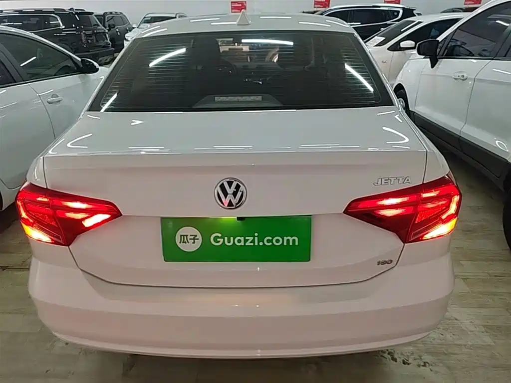 Volkswagen Jetta 2017 1.5L Automatic Fashion фото 6
