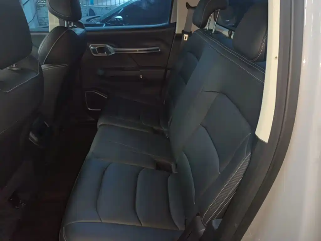 Geely Radar Radar King Kong 2025 2025 EM-P 4WD Long Bed Thousand-Mile King Kong