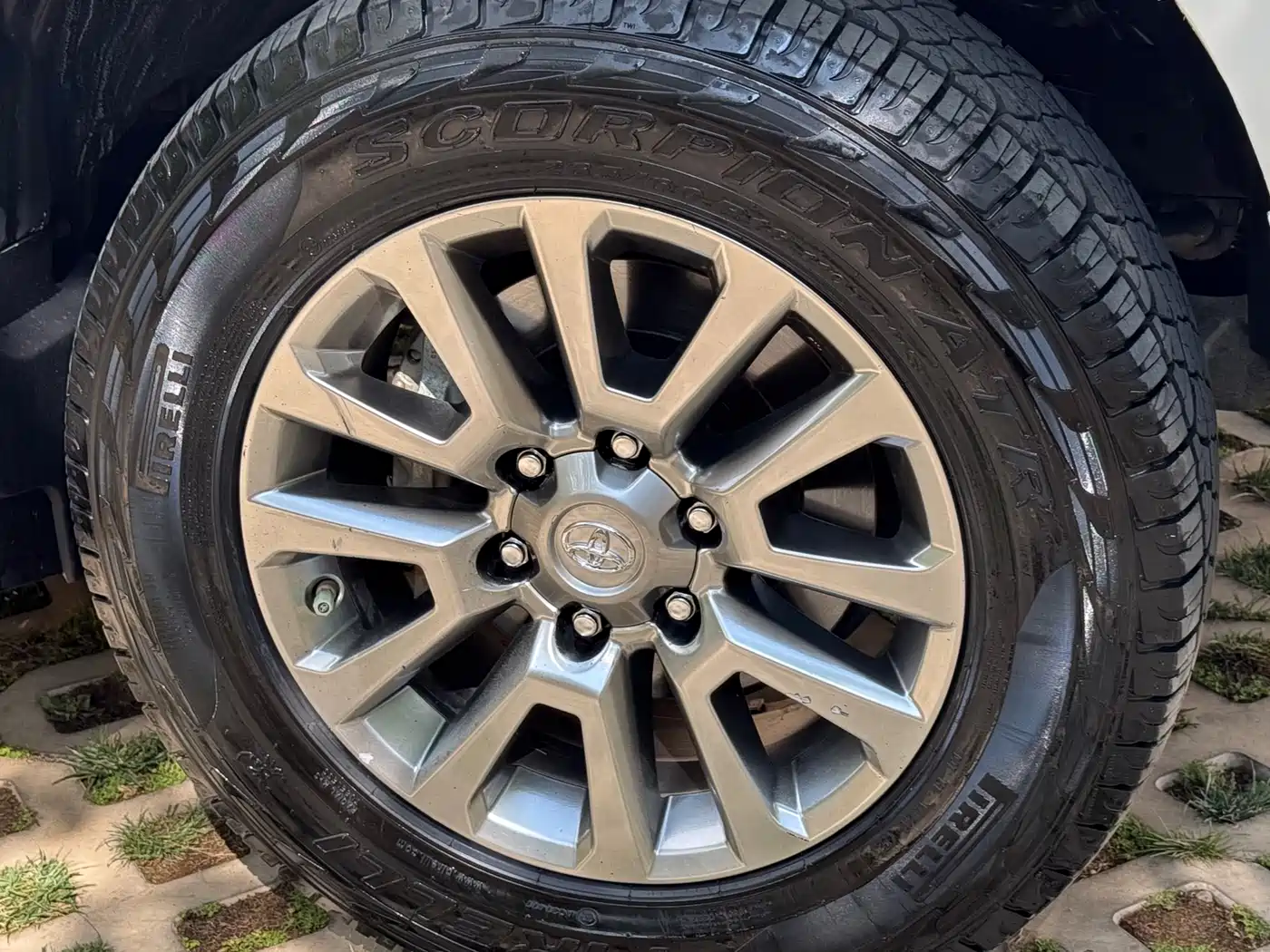 Toyota Prado 2019 3.5L Automatic TX-L Zunxiang Edition фото 11