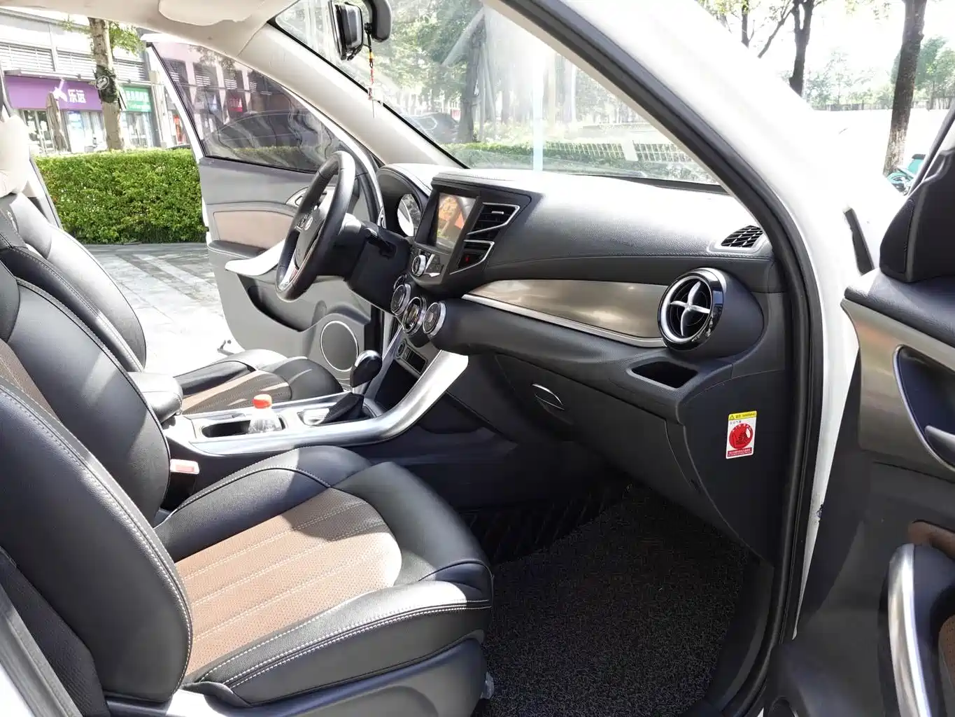 Фото 8 - BYD Song