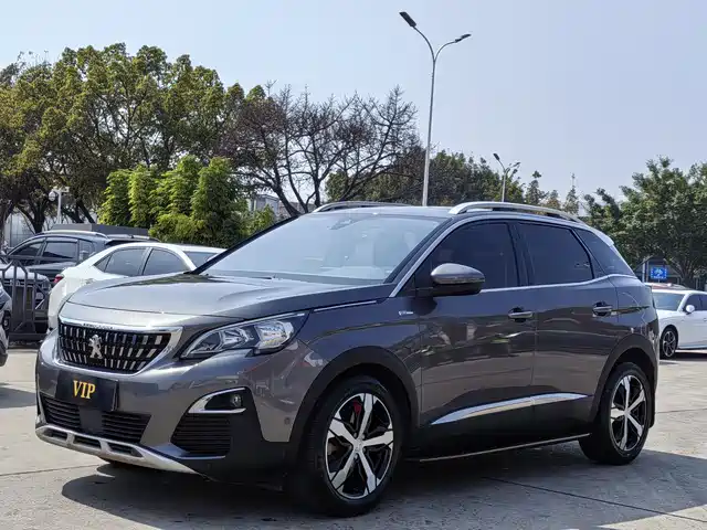 PEUGEOT 4008