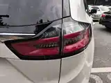 Фото 8 - Ford Edge