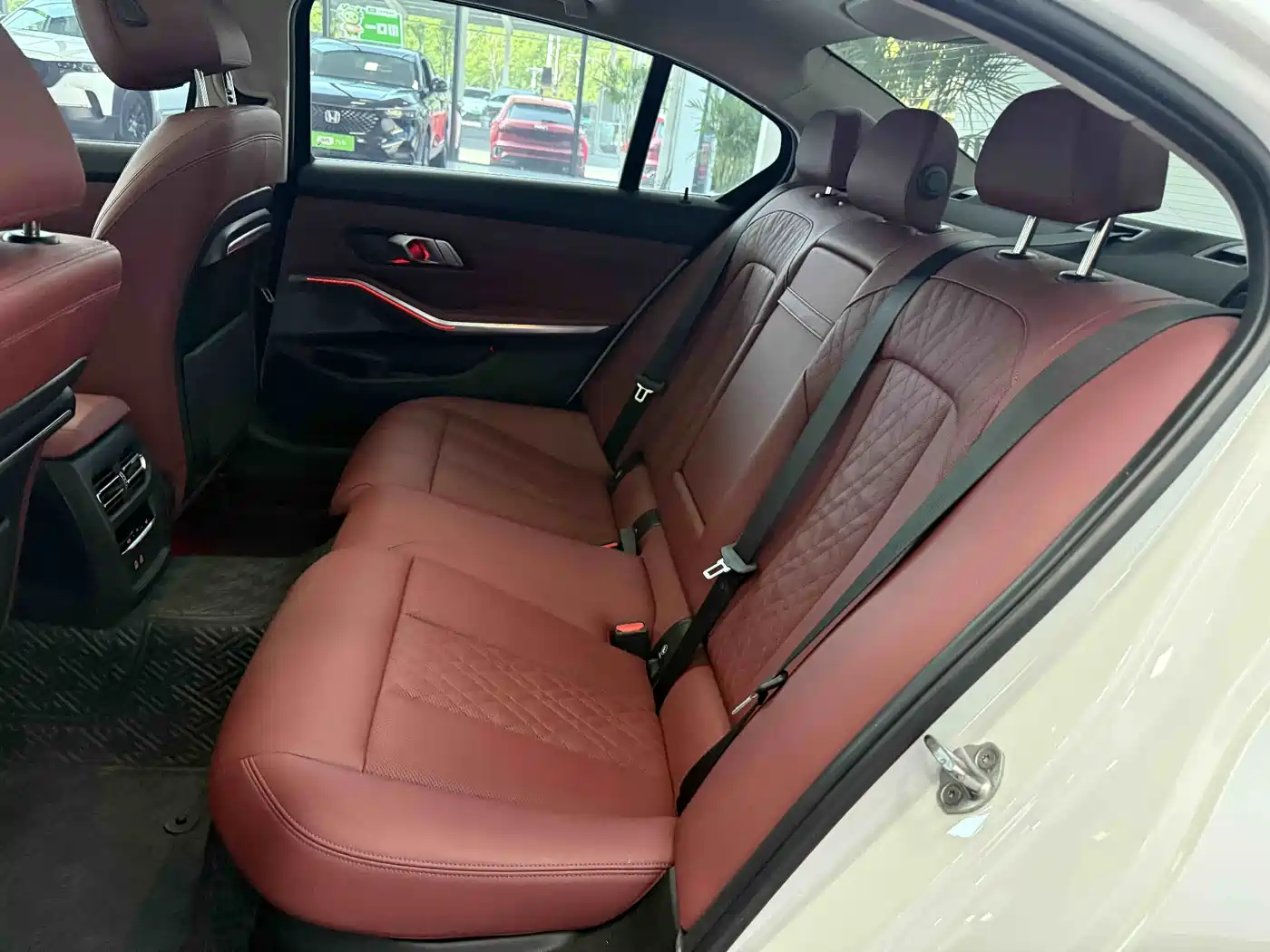 BMW 3 Series 2022 320Li M Sport Package фото 9
