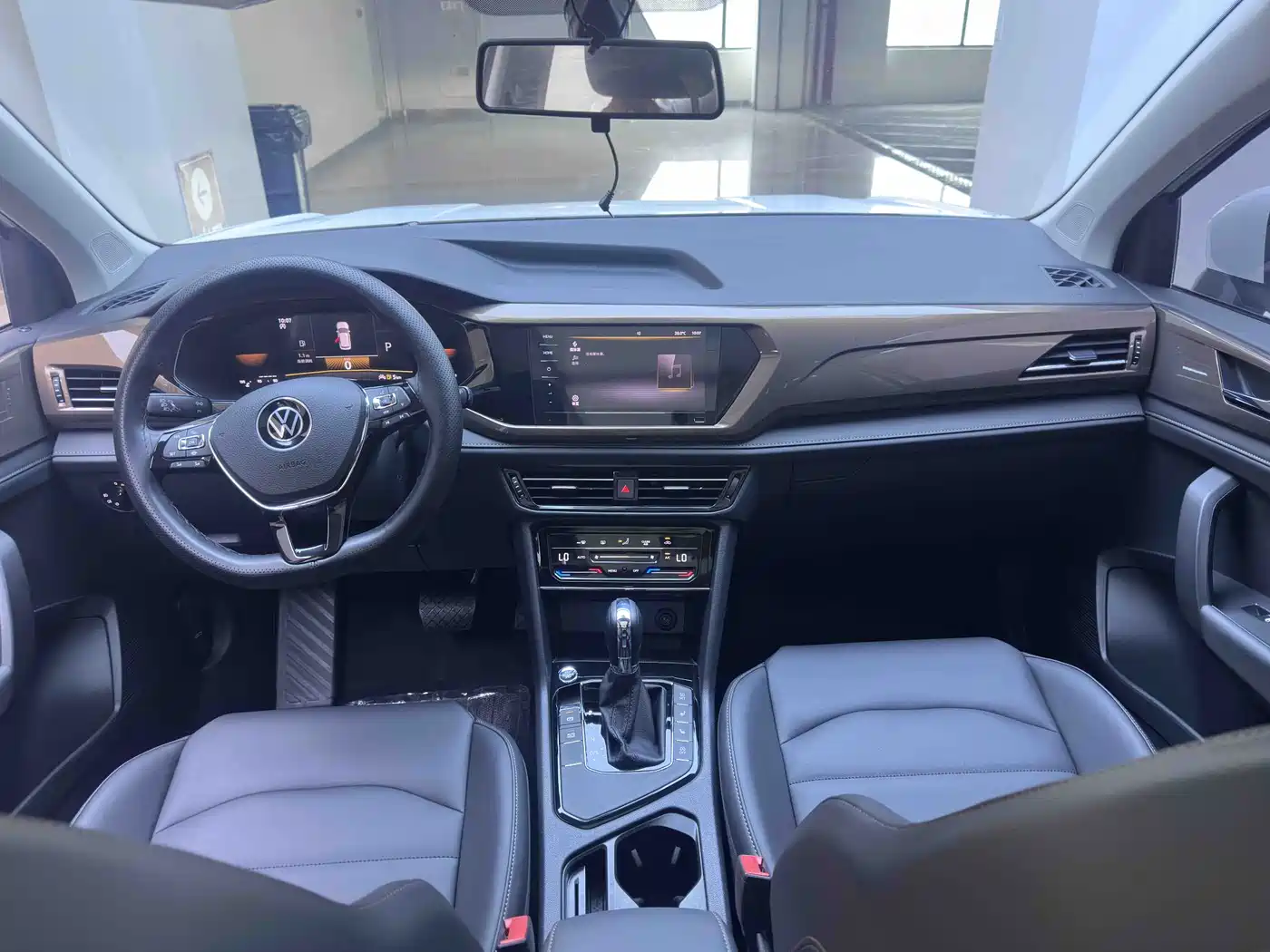 Volkswagen Tharu 2022 280TSI 2WD Comfort фото 18