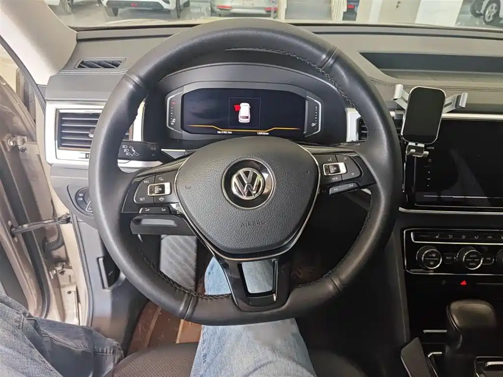 Volkswagen Teramont 2020 380TSI 4WD Luxury Edition China VI фото 2