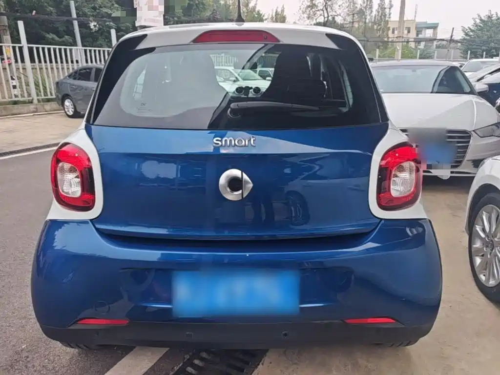 smart forfour 2017 2016 1.0L 52kW Agile Edition