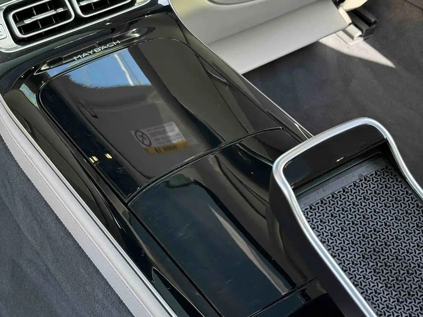 Mercedes-Benz Maybach S-Class 2022 S 480 4MATIC Intelligent Premium Special Edition фото 12