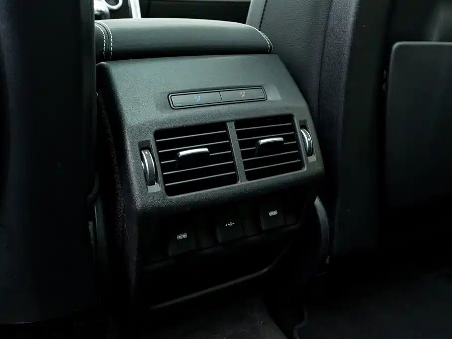 Land Rover Discovery Sport 2020 249PS R-Dynamic Performance фото 27