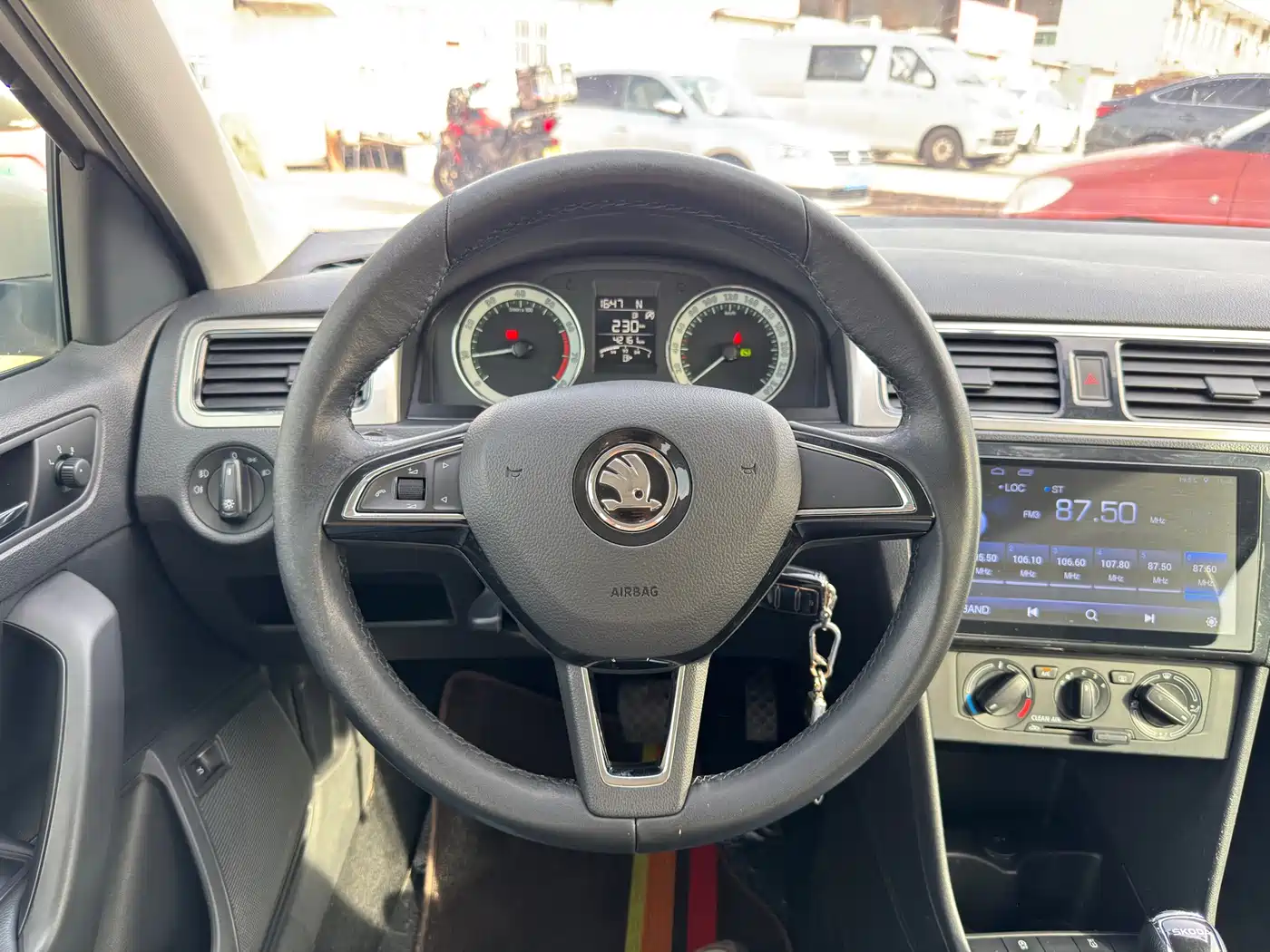 Škoda Rapid 2019 1.5L Automatic Comfort Version China VI фото 16