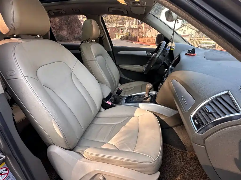 Audi Q5 2011 2.0TFSI Progressive фото 17
