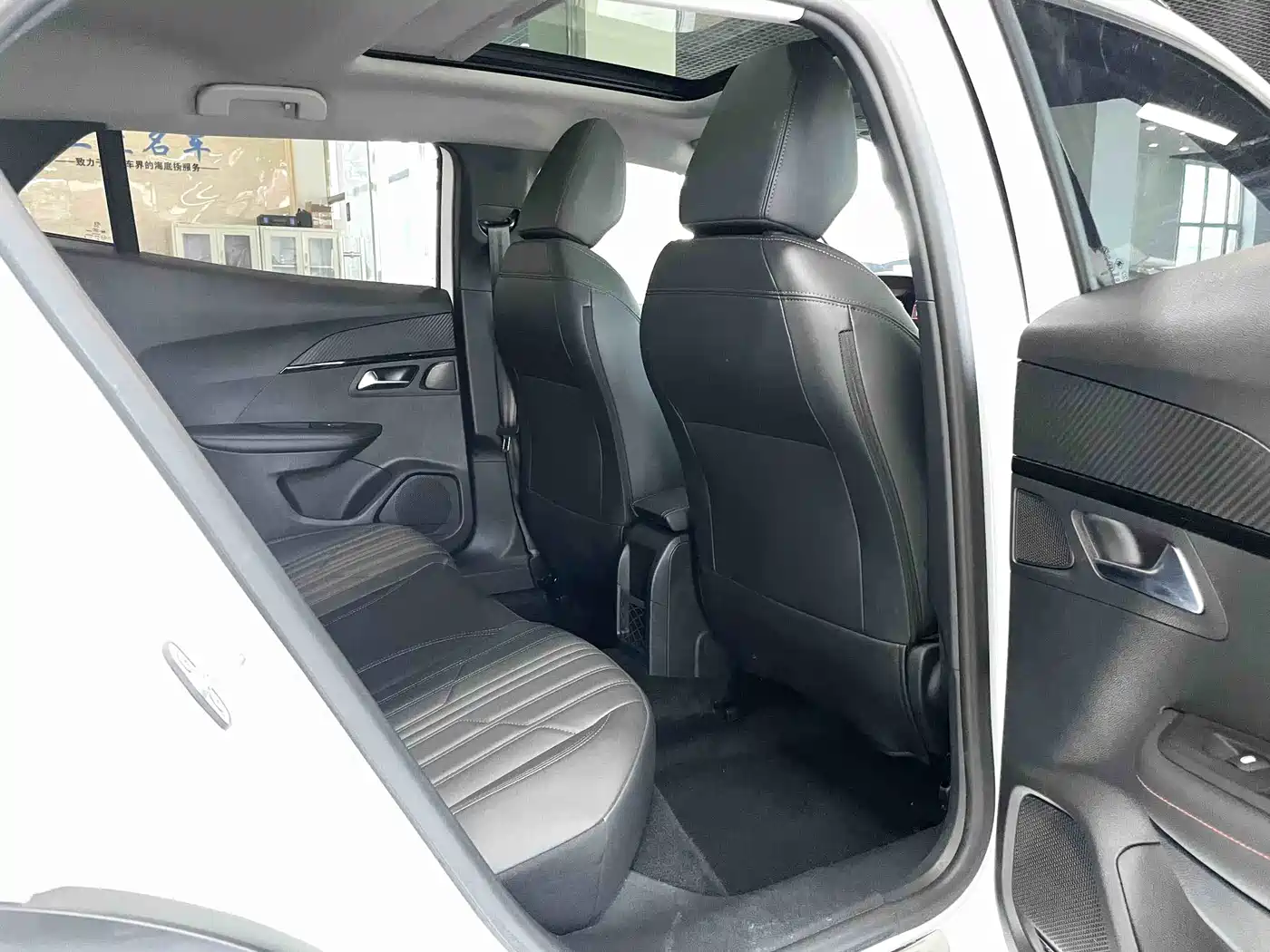 Peugeot 2008 2022 230THP THE ONE фото 13