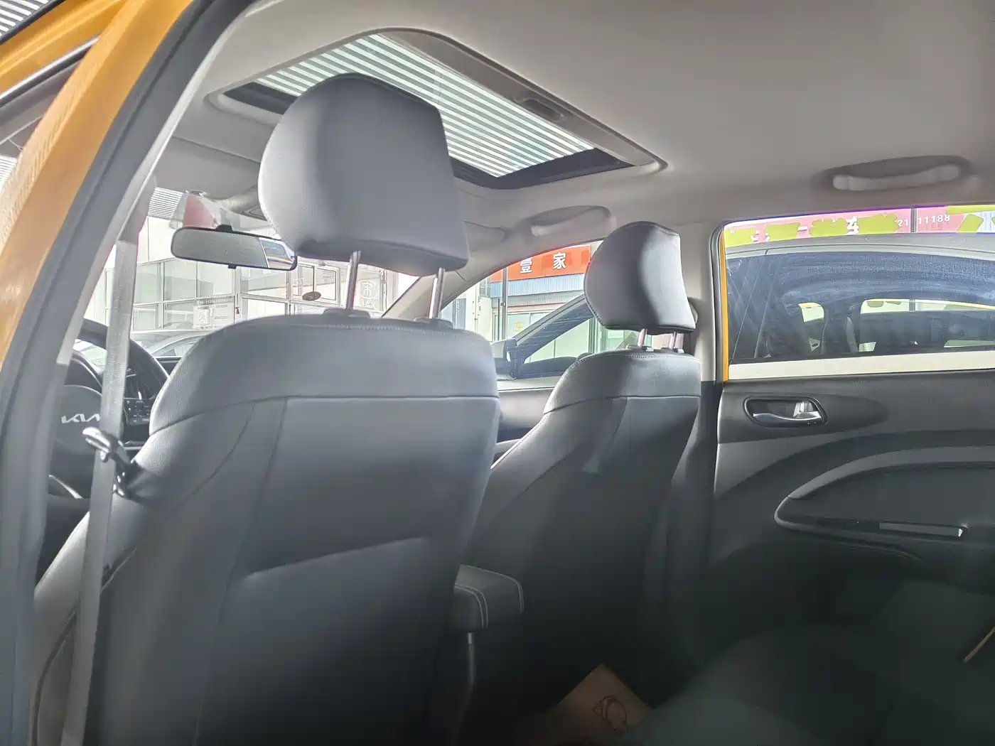 Kia KX1 2021 1.4L CVT Fun Sunroof Version фото 3
