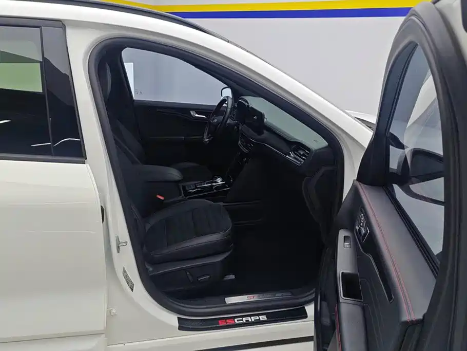 Ford Escape 2020 2020 EcoBoost 245 AWD ST-LINE