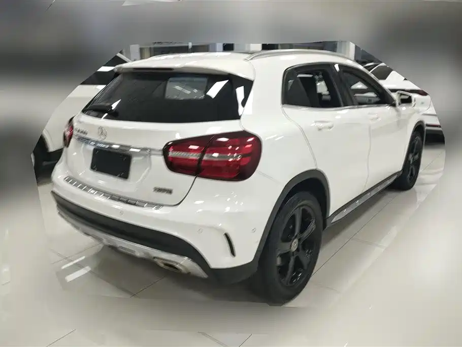 Mercedes-Benz GLA 2019 GLA 200 Fashion фото 3