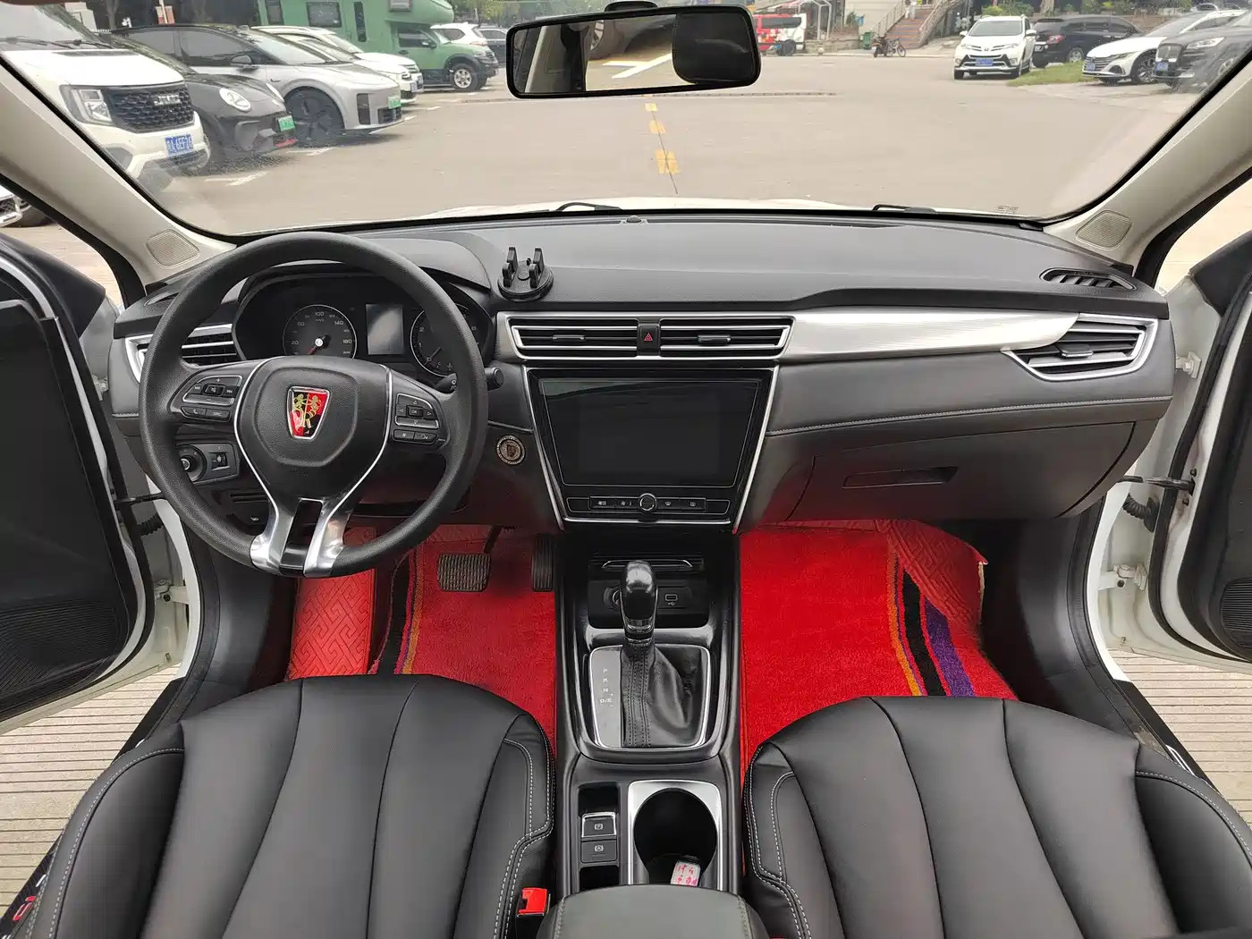 Roewe i5 2019 2019 1.5L Auto 4G-Connected Langyue Edition