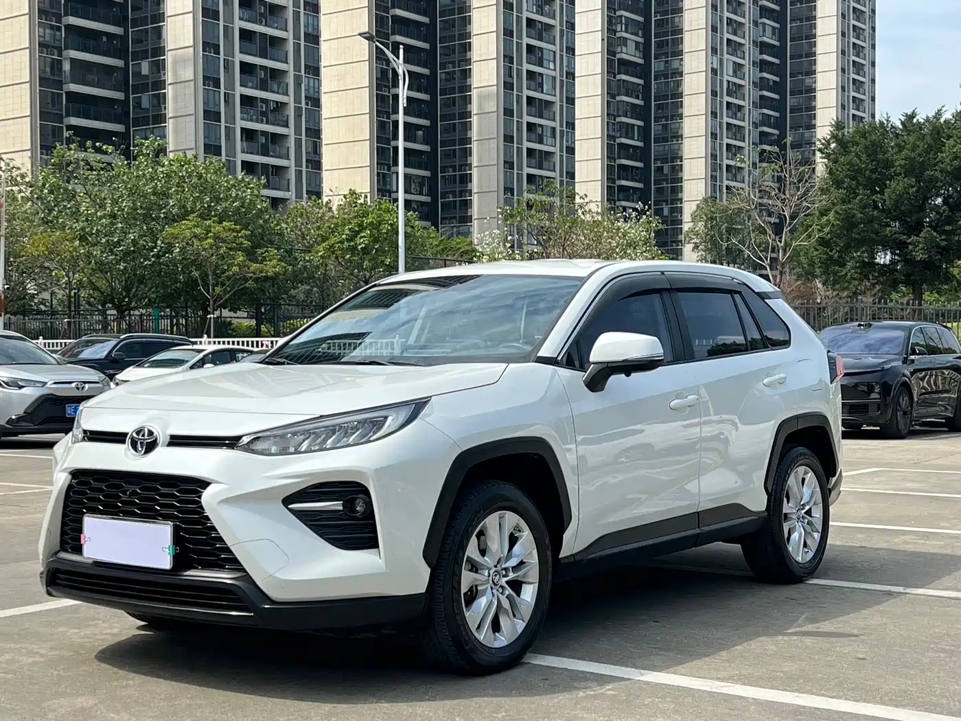 Toyota Wildlander 2022 2.0L CVT FWD Leading Edition