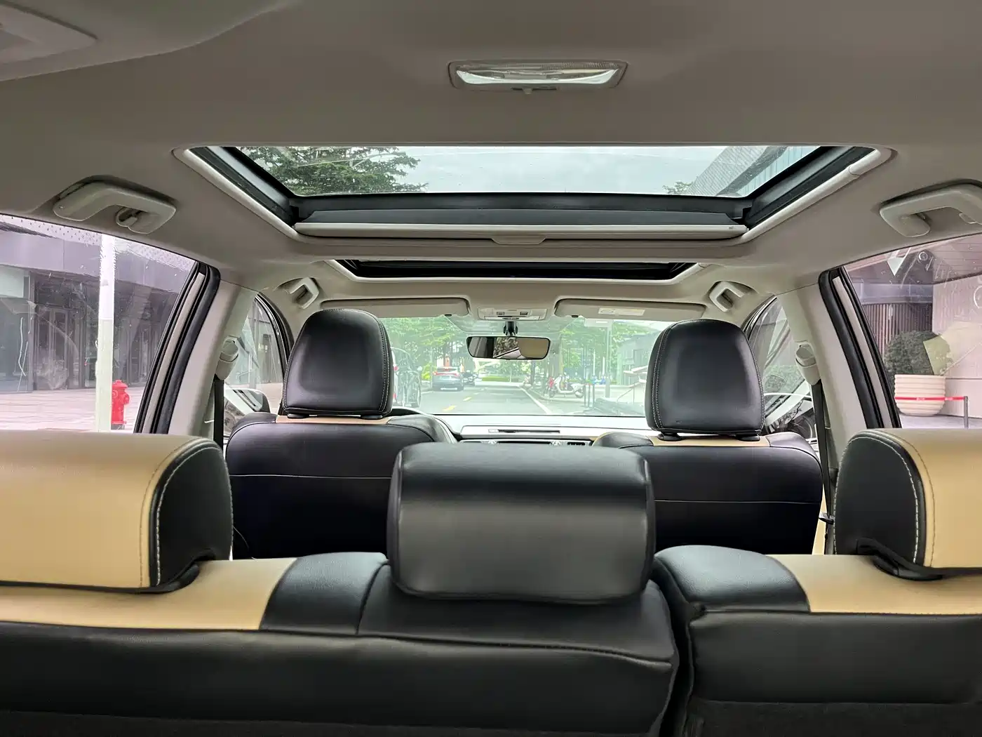 Toyota RAV4 Rongfang 2016 2.5L Automatic 4WD Elite фото 27