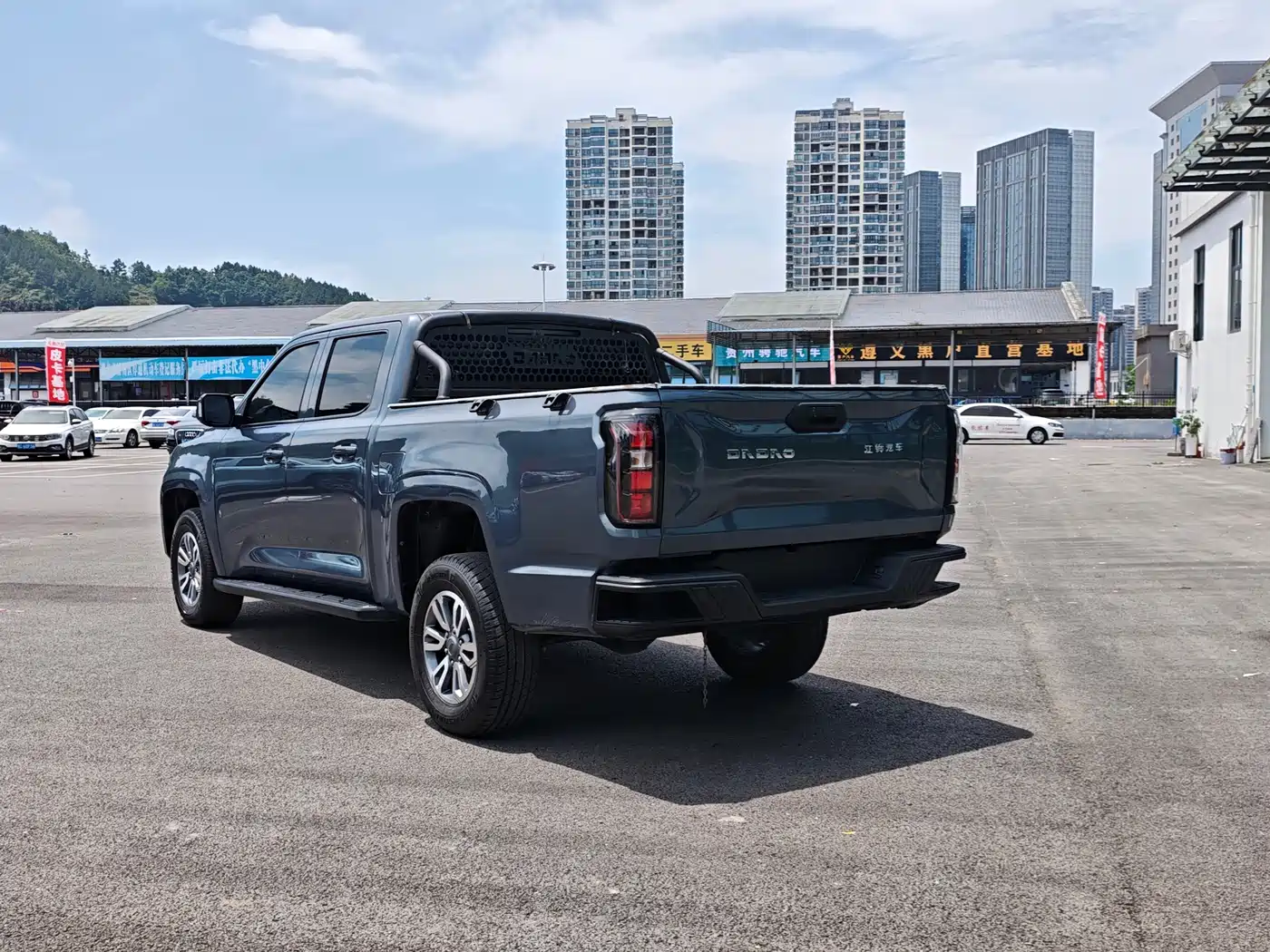 Jiangling Dadao 2025 2024 All-Rounder 2.3T Diesel Automatic 4WD Comfort Flatbed
