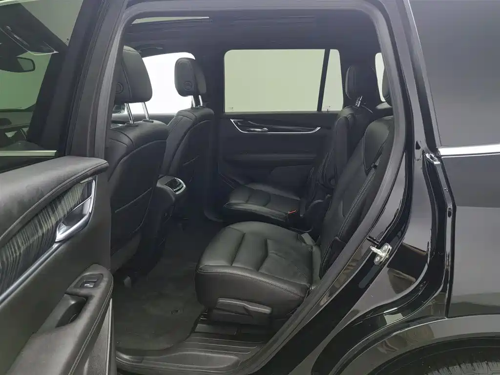Cadillac XT6 2021 2.0T 6-seater 4WD Luxury фото 15