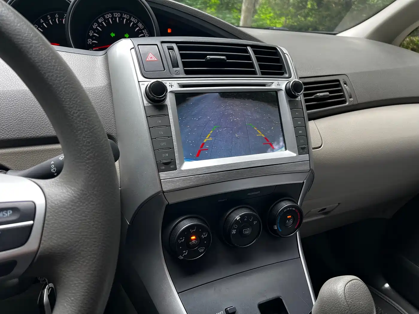 Toyota E'Z 2015 180E CVT Crossover Edition фото 15
