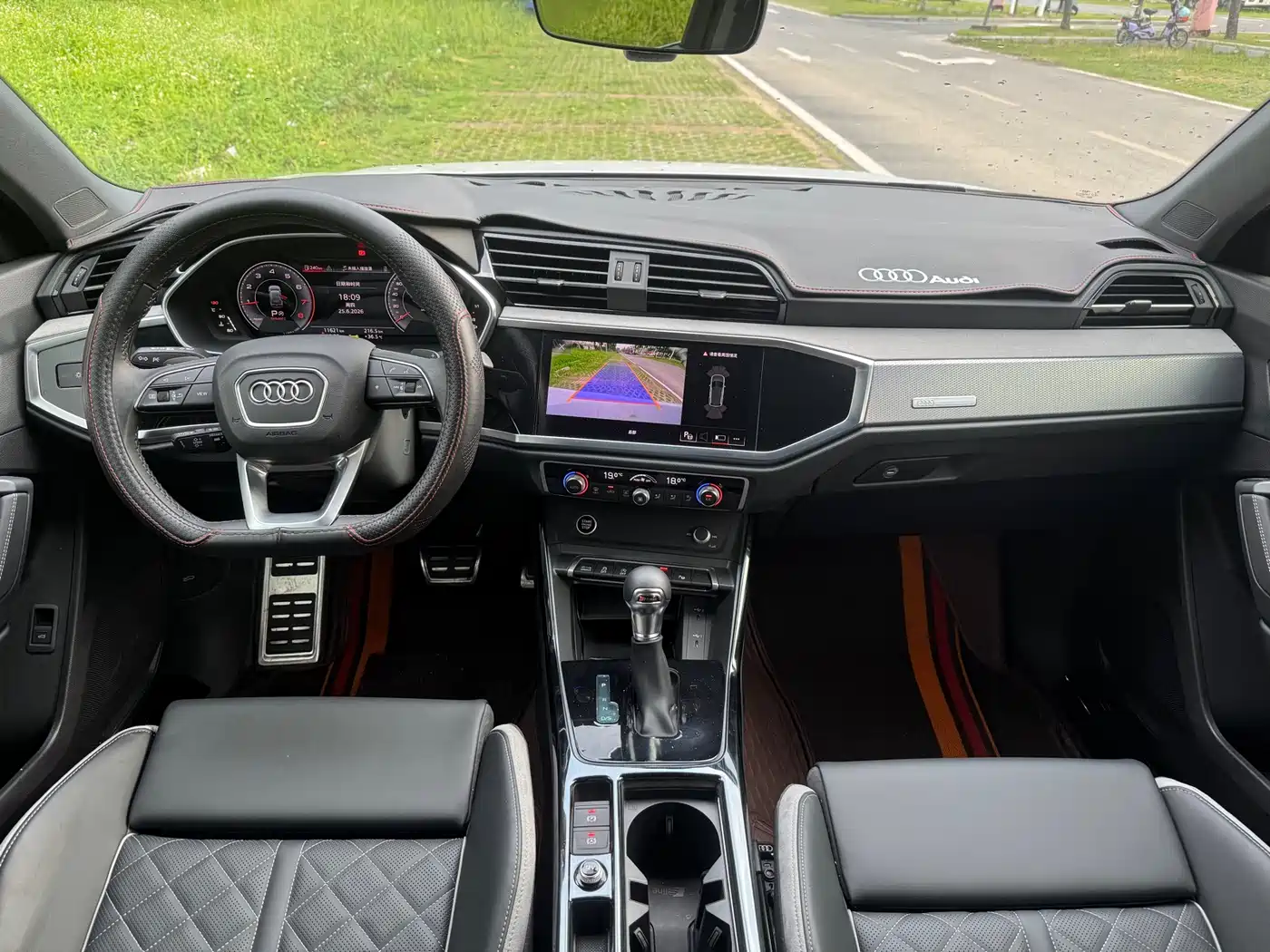Audi Q3 2025 2024 40 TFSI Fashion Sport