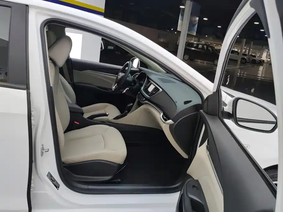 Фото 8 - Buick Excelle